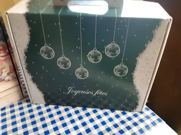 boites Joyeuses Fêtes