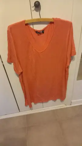 t-shirt rose manches courtes