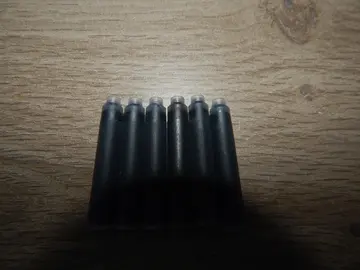 6 petites cartouches