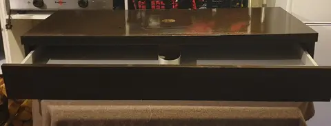 meuble de salle de bain et vasque posée