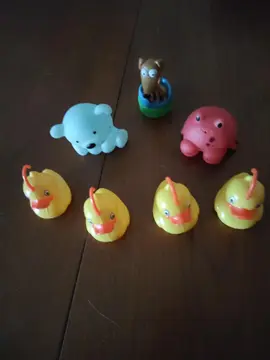 lot de 7.petits jouets