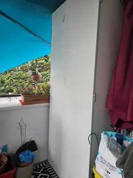 placard de rangement avec etagere