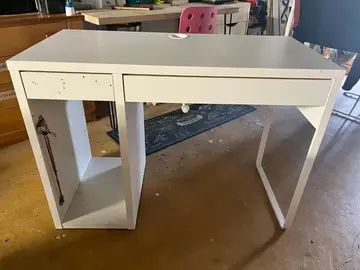 Bureau enfant - IKEA (sans porte)