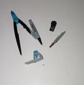 Compas + accessoires