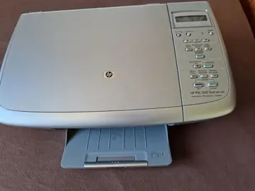 Imprimante HP PSC 1610 Tout-en-un (numériseur et copieur)