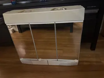 armoire à pharmacie