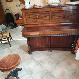piano en bois