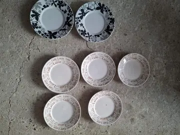 petites assiettes (tasses)