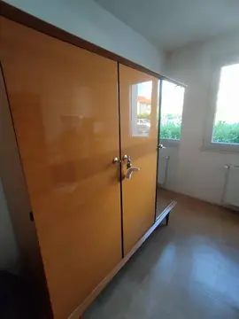 grande armoire trois porte