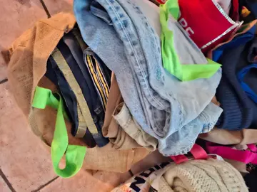 10 sacs de vêtements