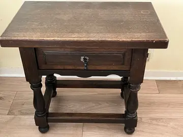 petite table basse style ancien