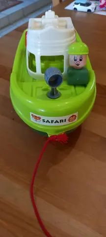 jouet bateau enfant