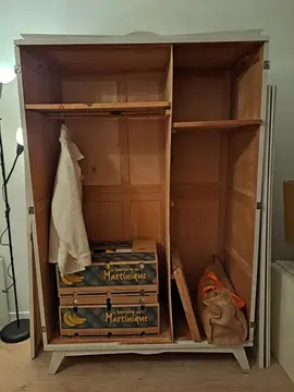 Armoire enfant vintage