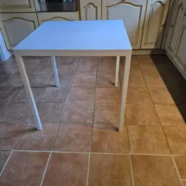 Table blanche