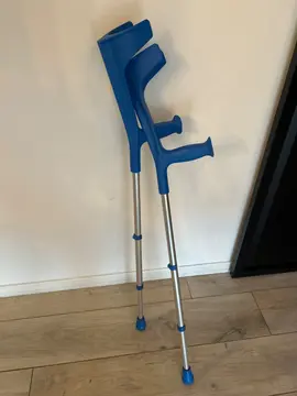 paire de béquilles