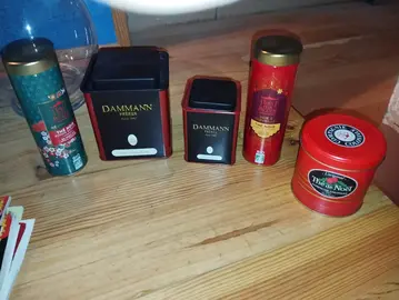 Boîtes thé vides