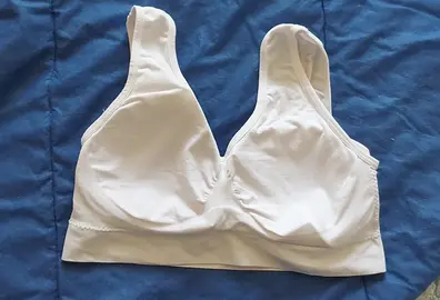brassière blanche xl avec bonnets