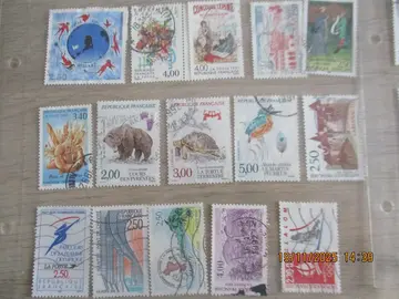 15 timbres oblitérés France 1991