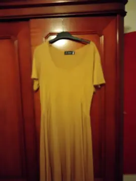 Robe jaune manches courtes en jersey