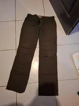 pantalon marron à repriser