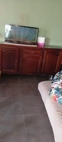 grand meuble profond en bon état général