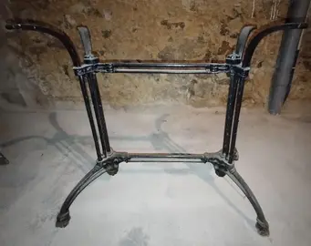 pieds de table cuisine en marbre