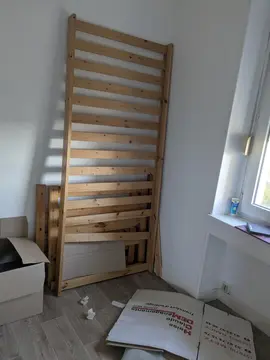 sommier,matelas,meuble télé et table