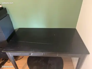 Bureau en bois peint