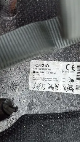 deux casques de vélo enfant