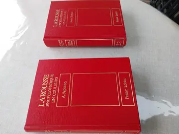 encyclopédie LAROUSE