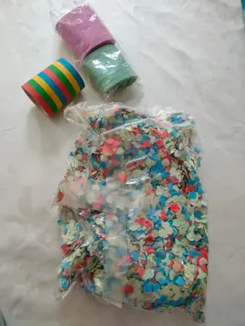 lot confettis et serpentins