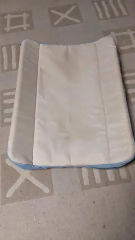 table à langer de lit parapluie