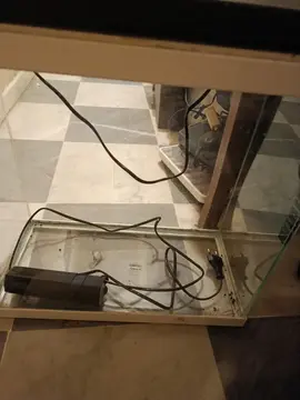 Lot de deux aquariums utilisable en terrariums