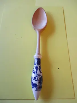 Cuillère et fourchette en bois et céramique pour décoration