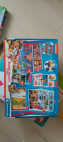 jeu pas complet mais peut encore être utilisé