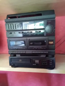 mini chaîne hifi (à réparer)
