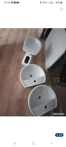 Donne éviers et bidet