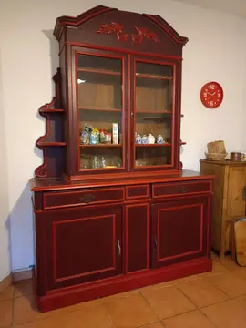 Buffet bois massif peint et vitré