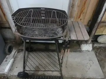 Barbecue basique en fonte