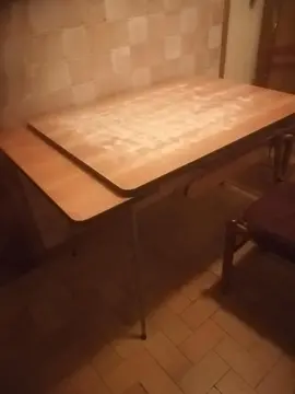 Table de cuisine avec rallonges et tiroir