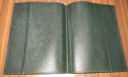 protège cahoier 25.5cm x 32cm