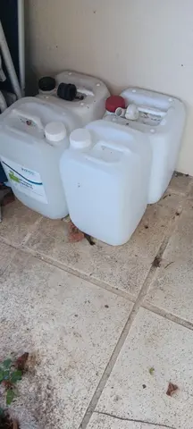 bidons 20 litres propres