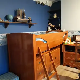 Lit d'enfant en hauteur