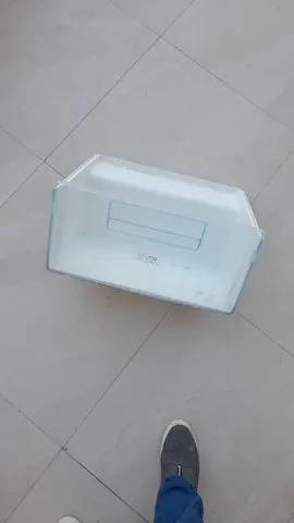 tiroir de bas de frigo