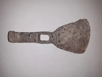 Outil ancien de charpentier, herminette