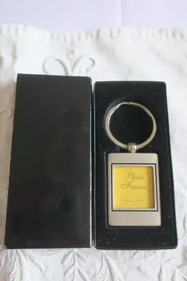 PORTE-CLEF en acier mat Avec cadre pour mini-photo