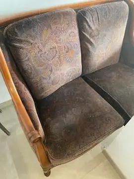 BANQUETTE DE STYLE A RENOVER