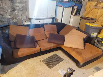 Canapé d'angle avec coussin