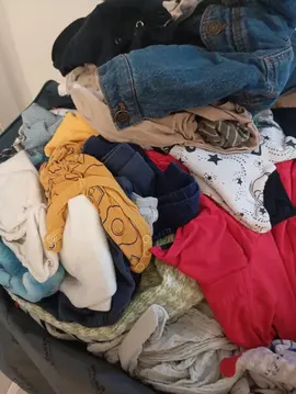 vêtements enfant et femme