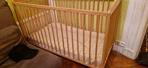 lit en bois plus matelas